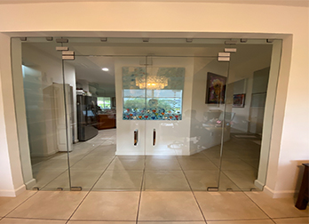 Proyecto de vidrio para storefront comercial